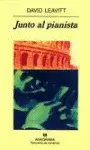 Junto Al Pianista